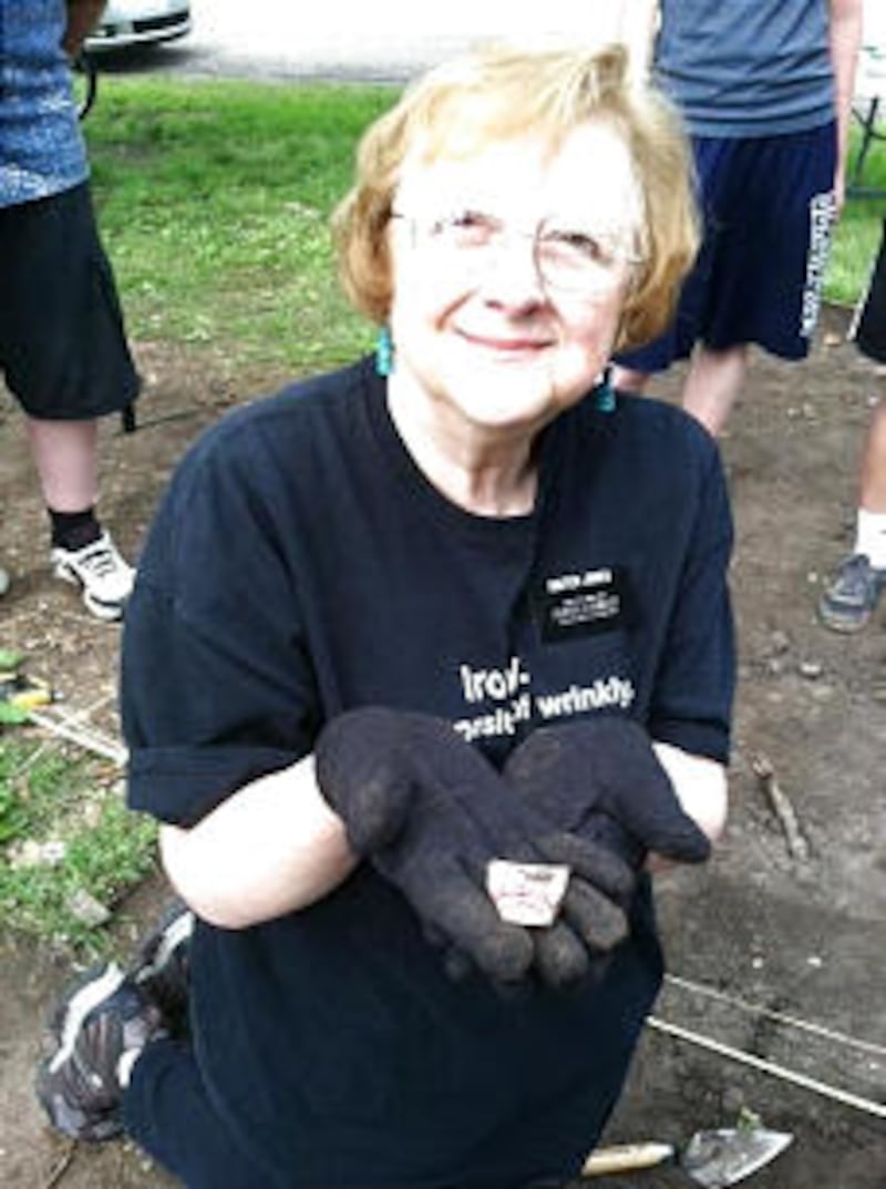 Sister Suzanne S. Jones, serving in the Illinois Nauvoo Mission and a great great-granddaughter of H