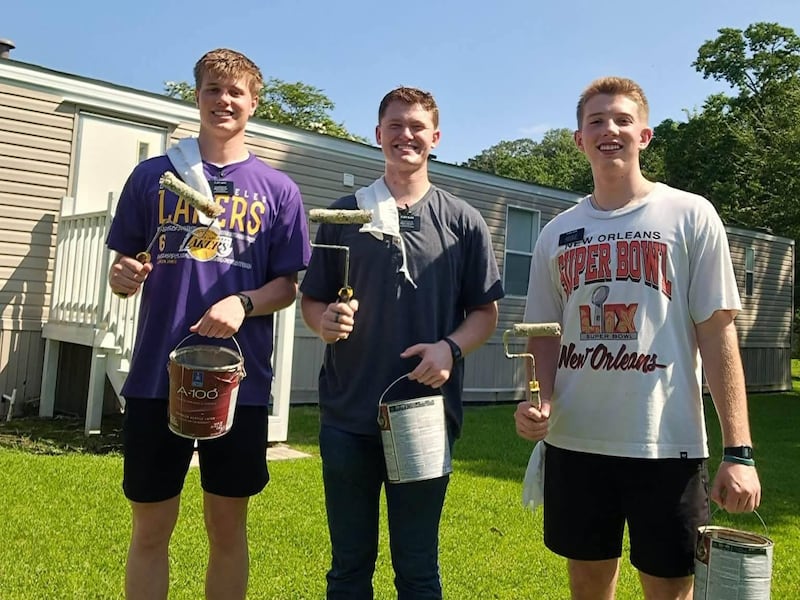 Missionaries in the Louisiana Baton Rouge Mission give service on July 4, 2026. Over 150 Louisiana missionaries celebrated America’s 250th anniversary with 250 hours of community service and 250 invitations to worship.