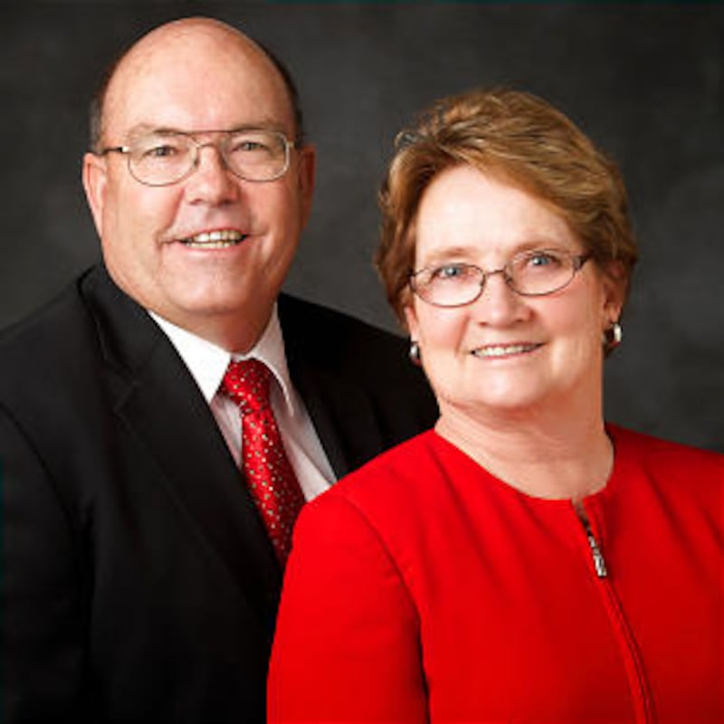 Eldon R. and Jan S. Robinson