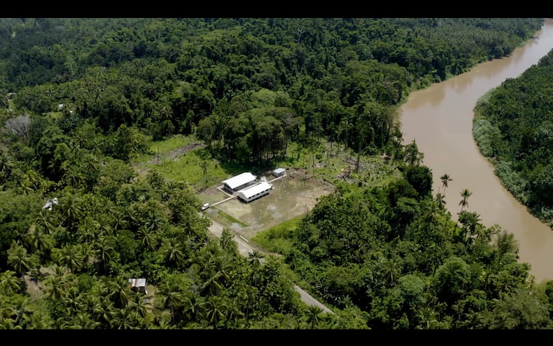 A simplified meetinghouse in Papua New Guinea equipped with solar panels and Starlink satellite internet enables Latter-day Saint congregations to gather, study and participate in Church programs in remote areas.