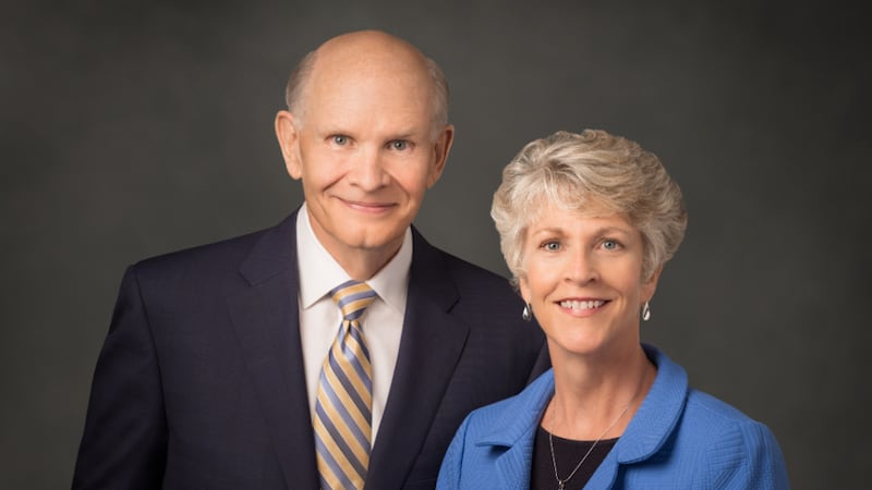 Elder Dale G. Renlund of the Quorum of the Twelve Apostles and his wife, Sister Ruth Renlund