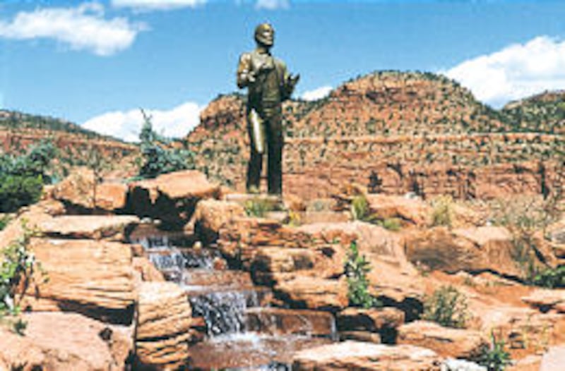 Statue of Levi Stewart, founder of southern Utah community of Kanab, was unveiled by descendants, re