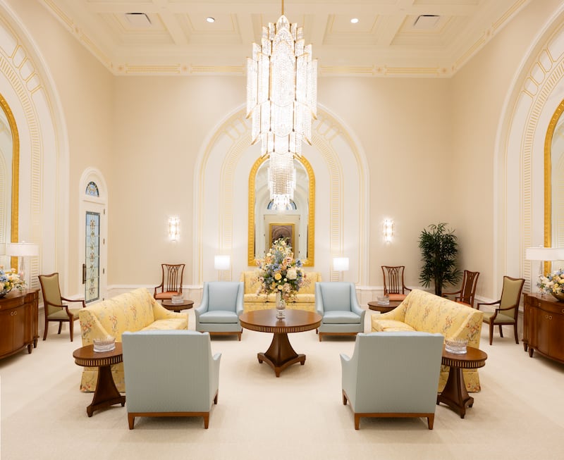 The celestial room of the Modesto California Temple.