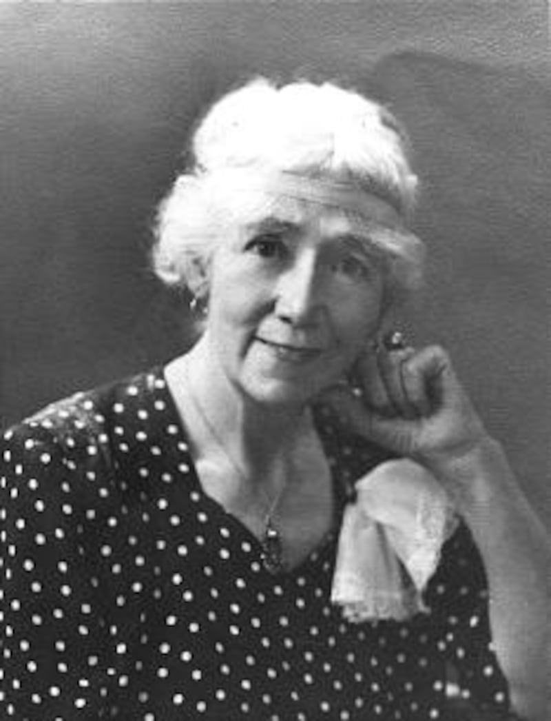 Minerva Teichert.