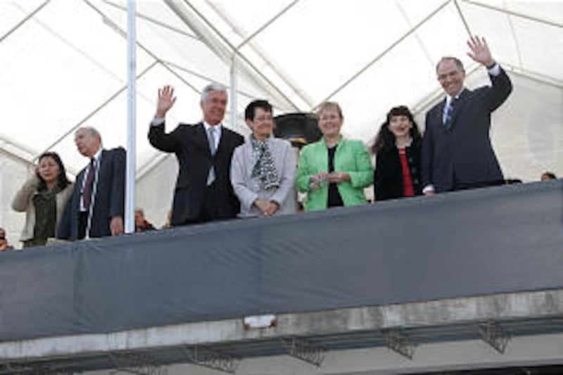 Pres. Dieter F. Uchtdorf, far left, Sister Harriet Uchtdorf, Sister Antje Uchtdorf Evans, Sister Kat