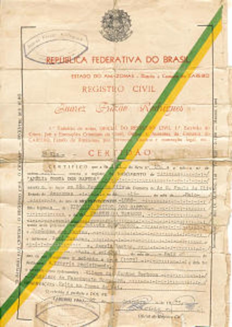 Birth certificate issued by the civil registry states Amelia Costa dos Santos was born May 15, 1888.