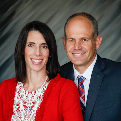 Stephanie L. and Jason J. Tveten