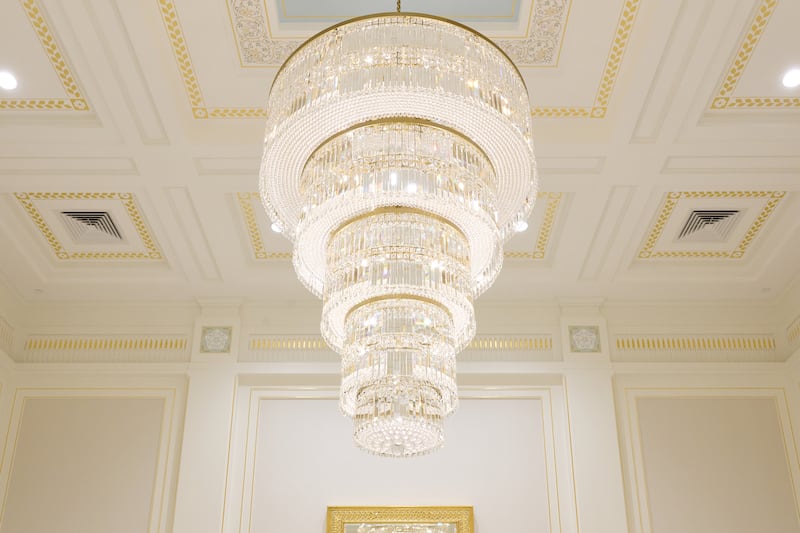 A chandelier in the Willamette Valley Oregon Temple.