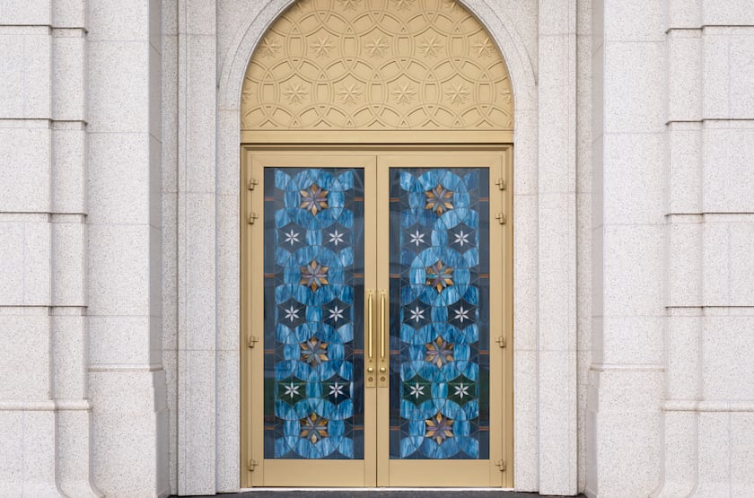 Entry doors of the Belo Horizonte Brazil Temple.
