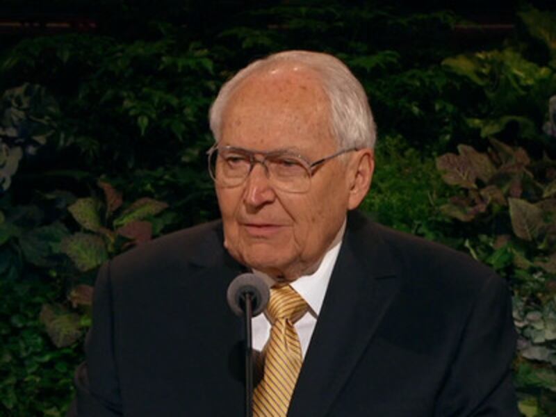 Elder L. Tom Perry