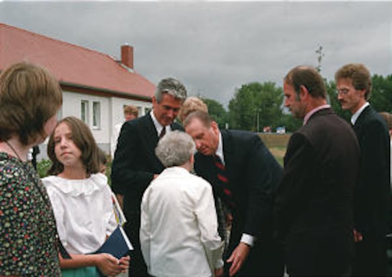 President Thomas S. Monson greets a widow in Goerlitz, Germany, 1995. Photo by Gerry Avant, Church N