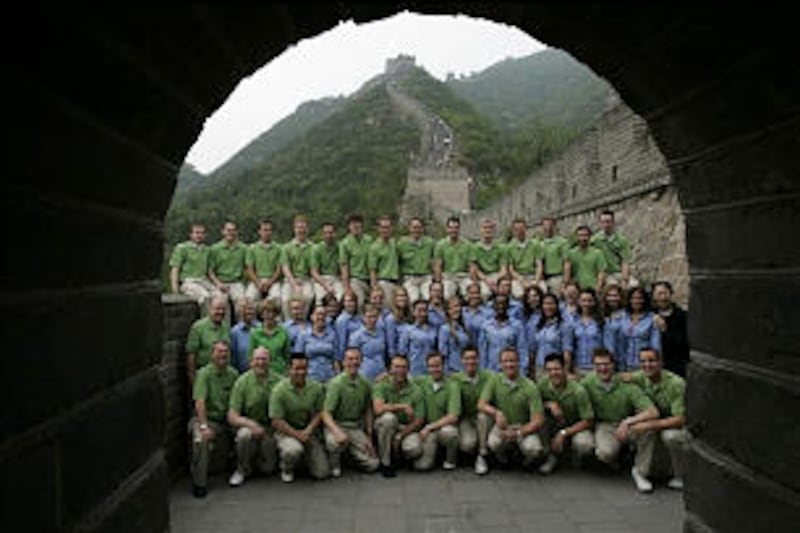 While on tour, advisers try to arrange for performers to see sites of interest. During their tour in