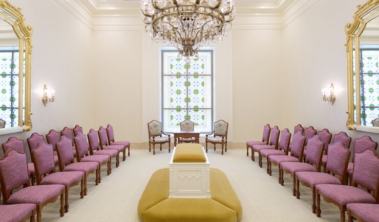 A sealing room in the Bacolod Philippines Temple.