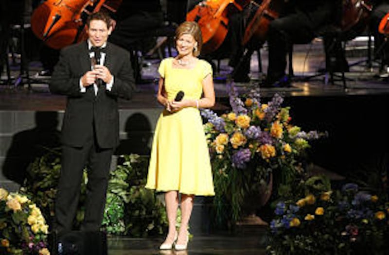 Steve Young and Jane Clayson Johnson co-host "Golden Days: A Celebration of Life," in honor of Presi