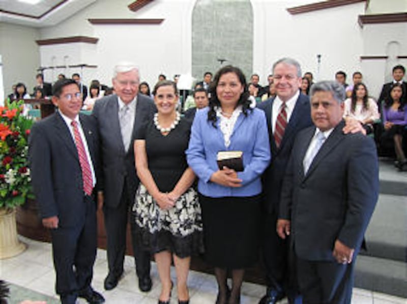 Elder M. Russell Ballard, second from left, attends Sept. 11 member meeting in Cuernavaca, Mexico, w