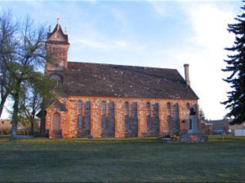 Designed by Don Carlos Young, tabernacle is made of stone hauled 18 miles from quarry on southeast c
