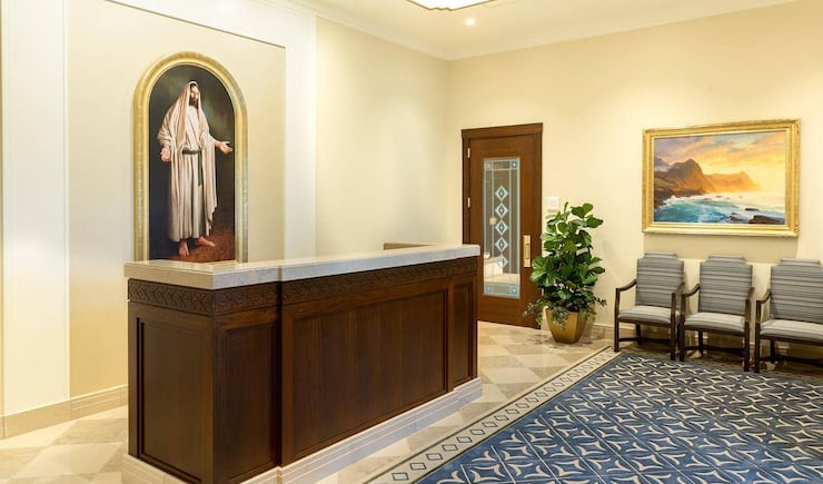 The recommend desk in the Praia Cape Verde Temple.