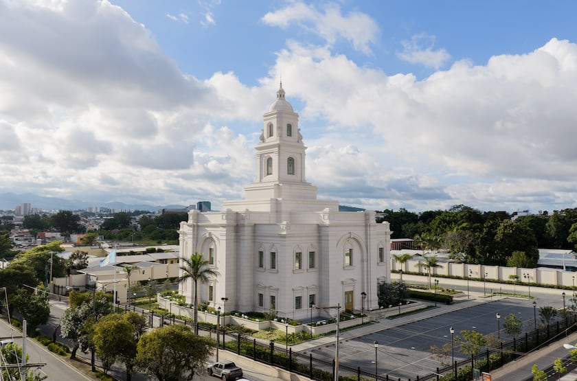 The exterior of the Miraflores Guatemala City Guatemala Temple.