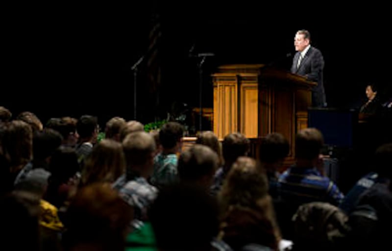 Elder Donald L. Hallstrom of the Presidency of the Seventy speaks to BYU students during a campus de