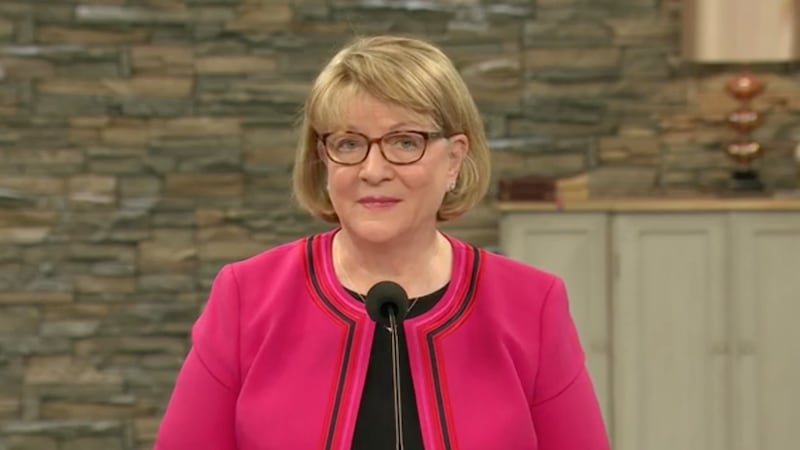 Sister Bonnie L. Oscarson teaches about covenants during an Ensign College devotional.