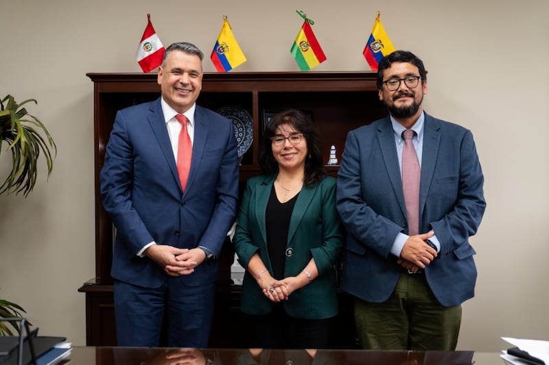 Elder Juan Pablo Villar, a General Authority Seventy and president of the Church’s South America Northwest Area, left, poses for a picture with Peruvian government officials in Peru on Feb. 3, 2026.