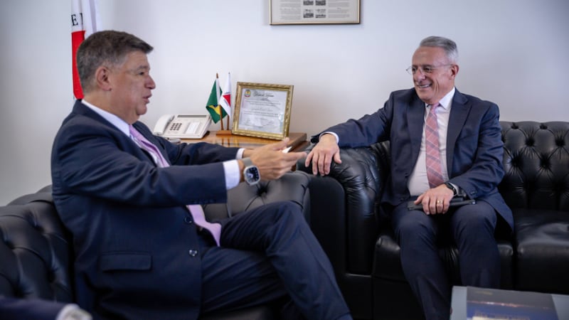 Elder Ulisses Soares of the Quorum of the Twelve Apostles, right, talks with Sen. Carlos Viana, who represents the Brazilian state of Minas Gerais, in Brasilia, Brazil, on Thursday, Feb. 26, 2026.