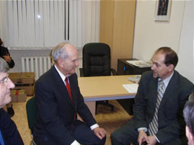 Elder Russell M. Nelson meets with Alexandr Fyodorovich Zaytsev, Head of the Religious Affairs Depa