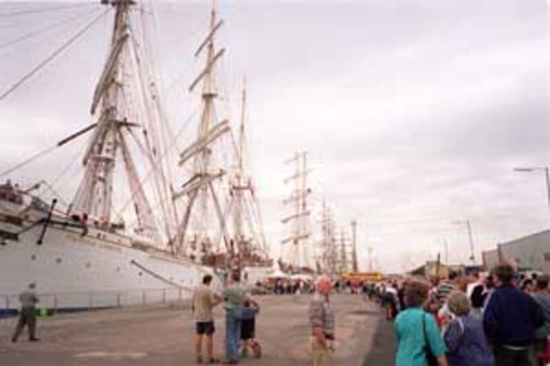 Long lines form as people wait to tour Statsraad Lehmkuhl.