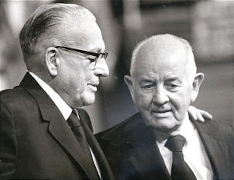President Kimball chats between sessions at October 1973 general conference with his predecessor, Pr
