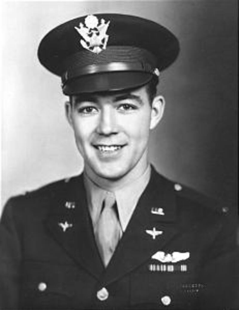 Lt. Rex Pond was flying wounded soldiers to Paris on day of fatal crash.