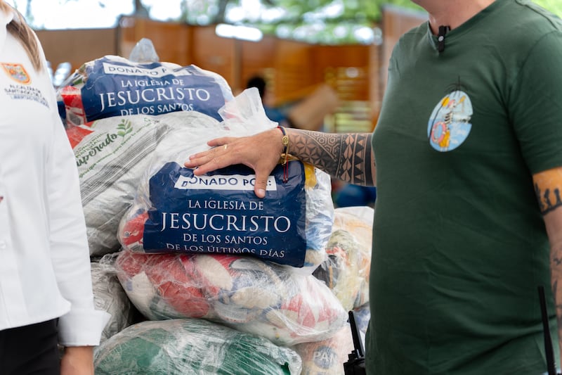 Volunteers help prepare 1,000 food kits for distribution to various areas affected by an earthquake in Cali, Colombia, in August 2026.