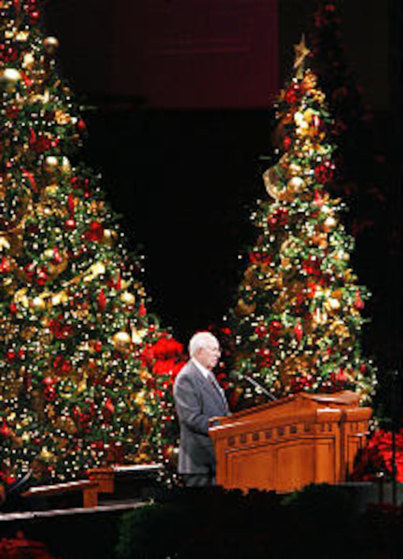 LDS Church President Gordon B. Hinckley speaks during the annual First Presidency Christmas Devotion