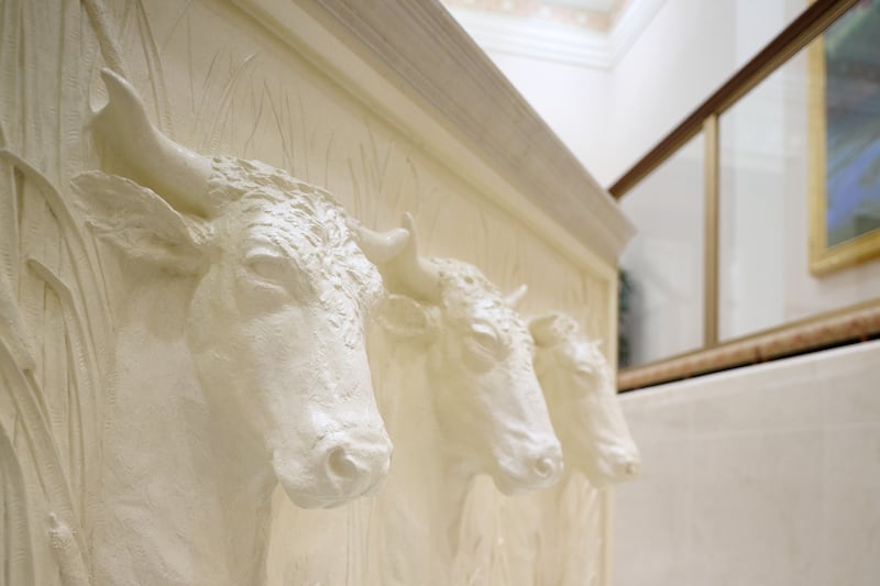 Depictions of oxen beneath the baptismal font of the Torreón Mexico Temple.