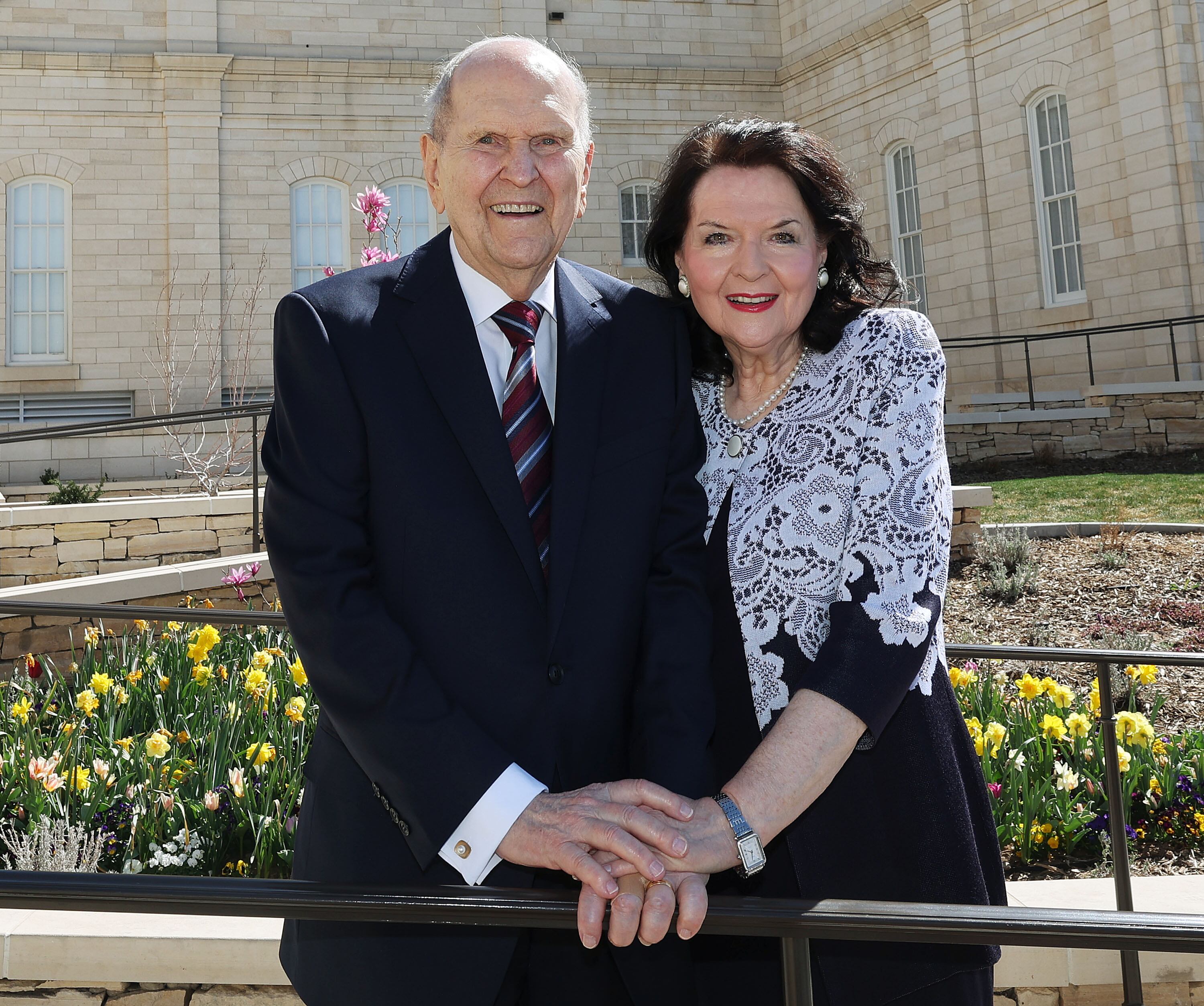 Sarah Jane Weaver: President Nelson's promises about time in the temple – Church News - Vimarsana News