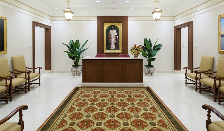 The recommend desk of the Torreón Mexico Temple.