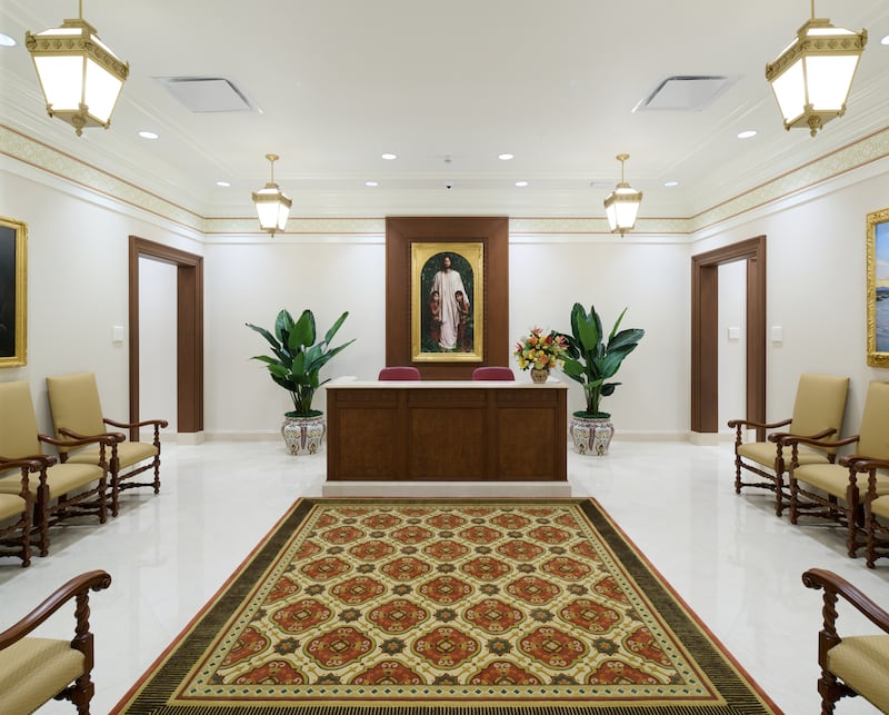 The recommend desk of the Torreón Mexico Temple.