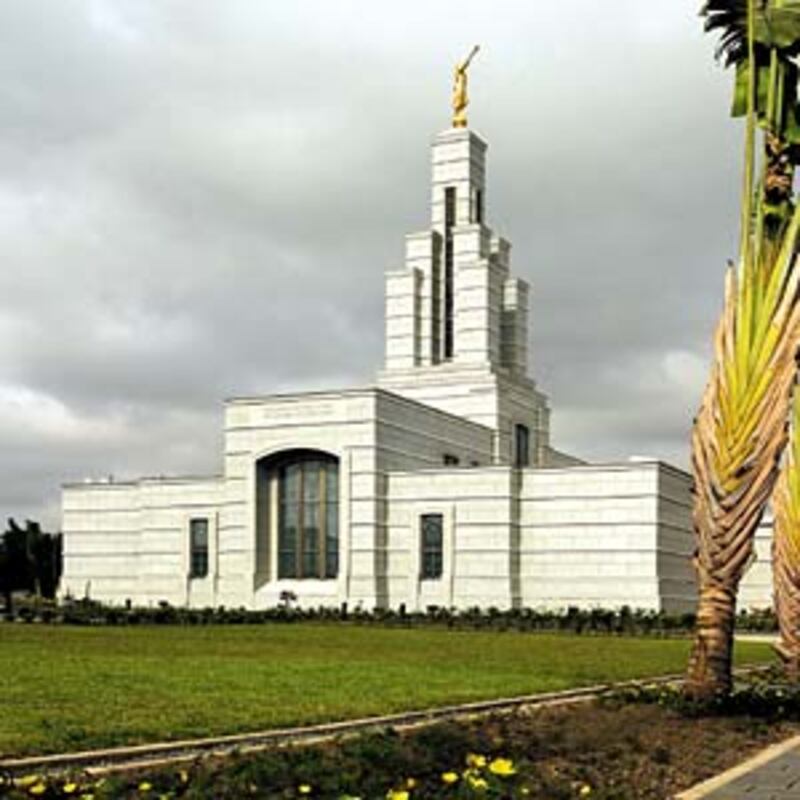 Temple is expected to attract thousands to open house.