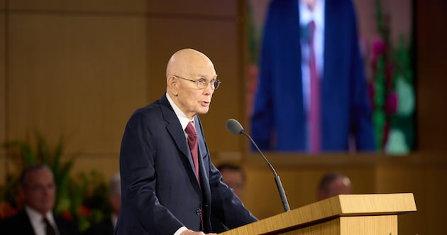 President Oaks teaches 3 characteristics of ‘the only true and living church’