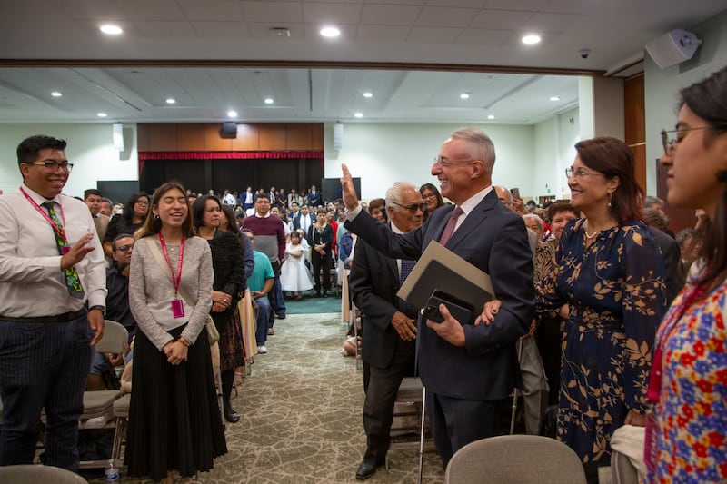 Elder Ulisses Soares of the Quorum of the Twelve Apostles and his wife, Sister Rosana Soares, greet members at a special stake conference in Mexico City, Mexico, on Aug. 30, 2026.