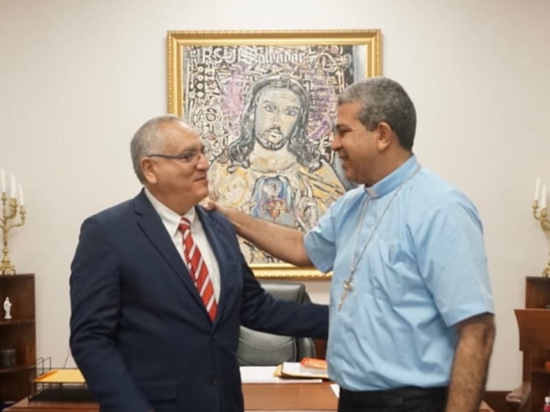 Elder Hugo Montoya, a General Authority Seventy and first counselor in the Church’s Caribbean Area presidency, greets Monsignor Carlos Tomás Morel Diplán, coadjutor archbishop of the Archdiocese of Santo Domingo, Dominican Republic.