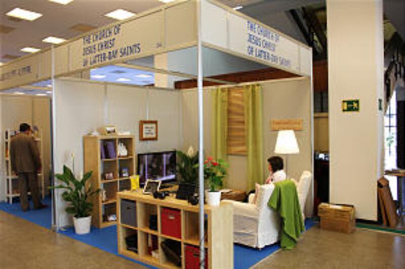 LDS-sponsored booth at World Congress on Families spotlighted family home evening and offered a sele