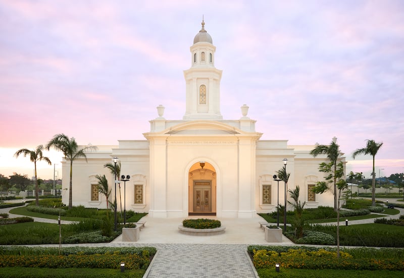 The exterior of the Bacolod Philippines Temple.