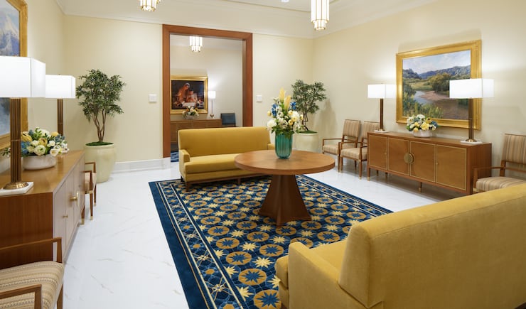 A waiting area in the Belo Horizonte Brazil Temple.
