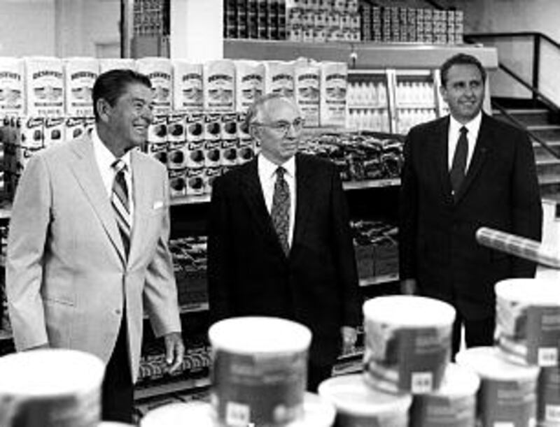 President Thomas S. Monson with U.S. President Ronald Reagan and President Gordon B. Hinckley during