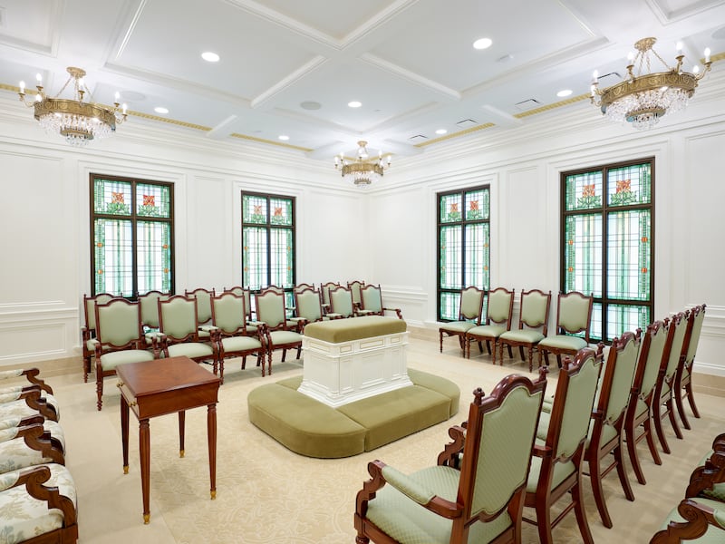 A sealing room inside the Cody Wyoming Temple.