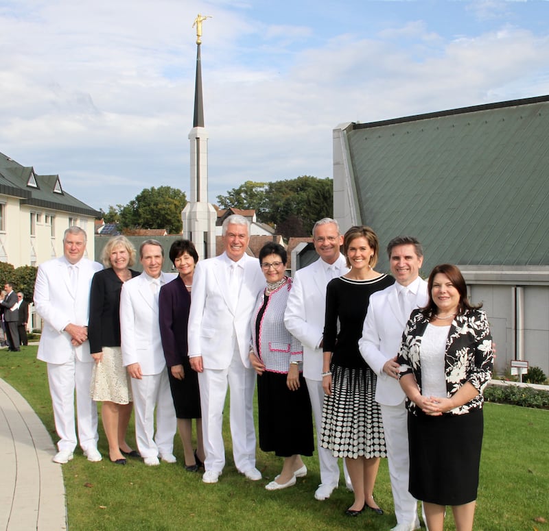 From left: Elder Erich W. Koplischke, Sister Christiane Kopischke, Elder Gary B. Sabin, Sister Valerie Sabin, Elder Dieter F. Uchtdorf, Sister Harriet Uchtdorf, Elder Patrick Kearon, Sister Jennifer Kearon, Elder Massimo De Feo and Sister Loredana De Feo gather for a group photo outside the Frankfurt Germany Temple between rededication sessions on Oct. 20, 2019.