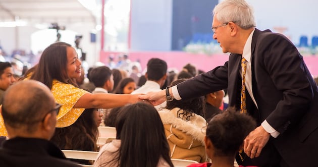 Elder Gong sees ‘pula a e ne’ and invokes blessings on countries in Church’s Africa South Area