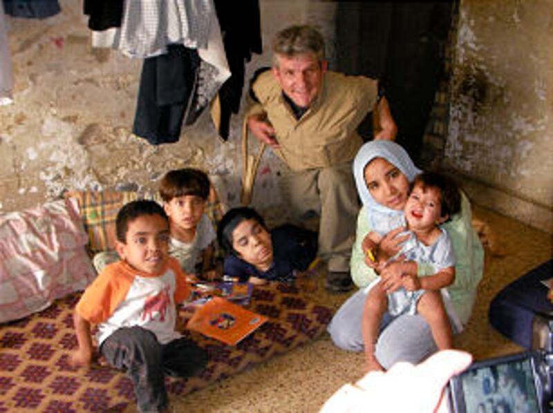 Matt Roloff of the television program "Little People, Big World" visits the Salman family in their I