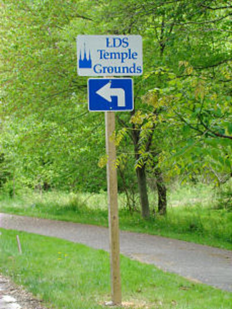 New signs directing motorists from Capitol Beltway in Washington, D.C., to temple and visitors center.