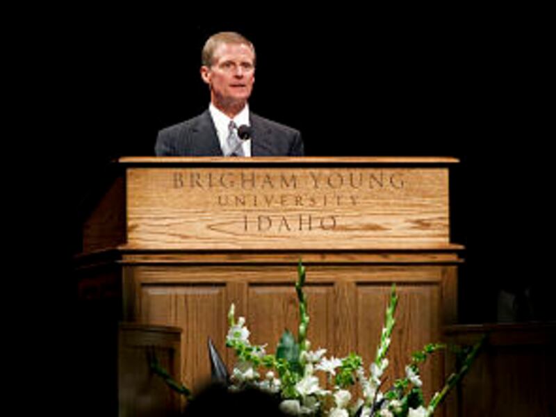 Elder David A. Bednar of the Quorum of the Twelve speaks at BYU-I education week.